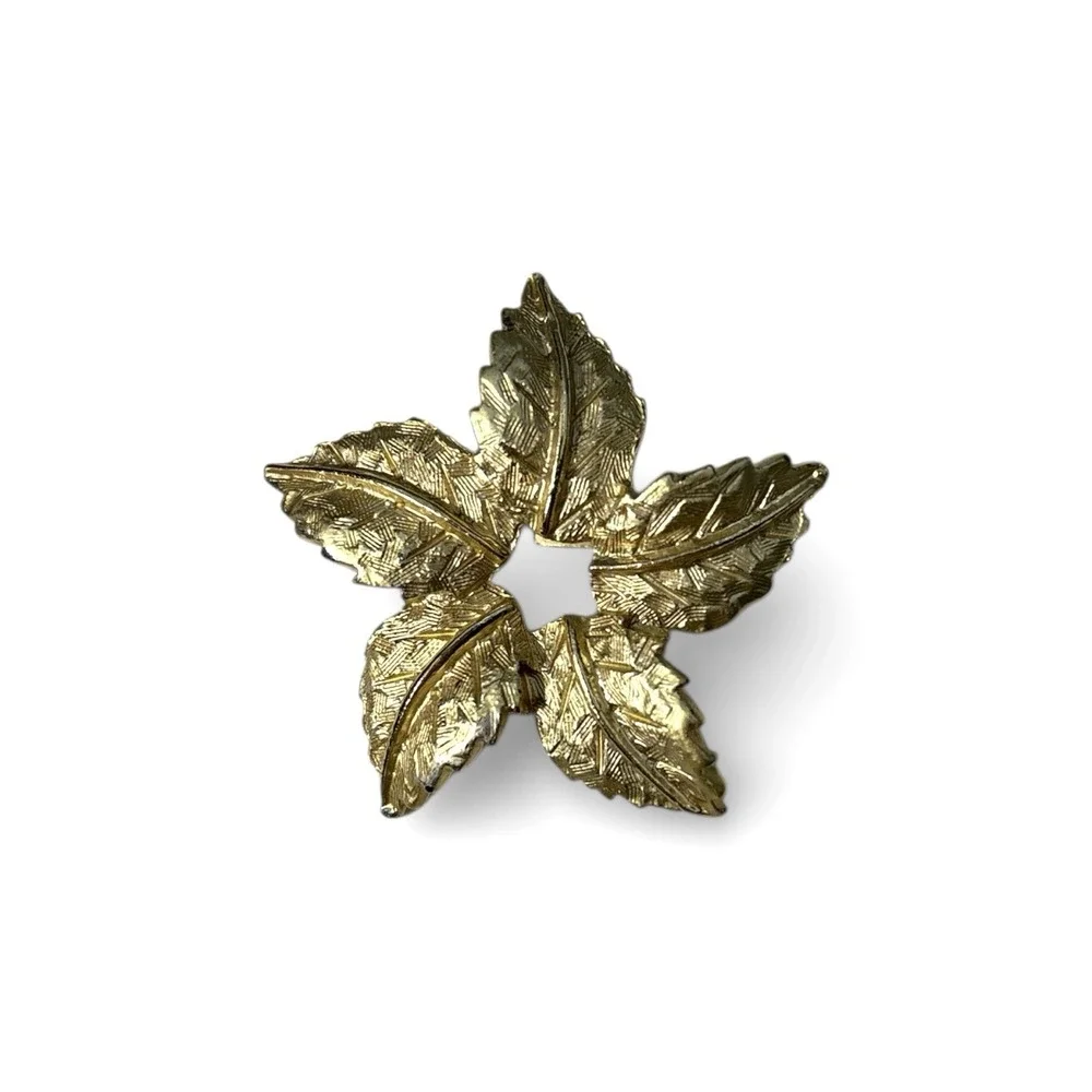 Vintage‎ Gold Tone Five Leaf Flower Star Brooch Pin